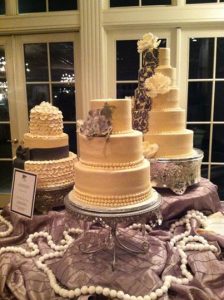 3weddingcakes.jpg