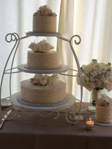 cake tower with three pieces